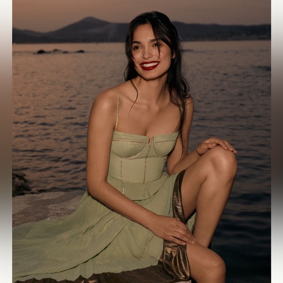 Verb By Pallavi Singhee - Picture 5 of 14